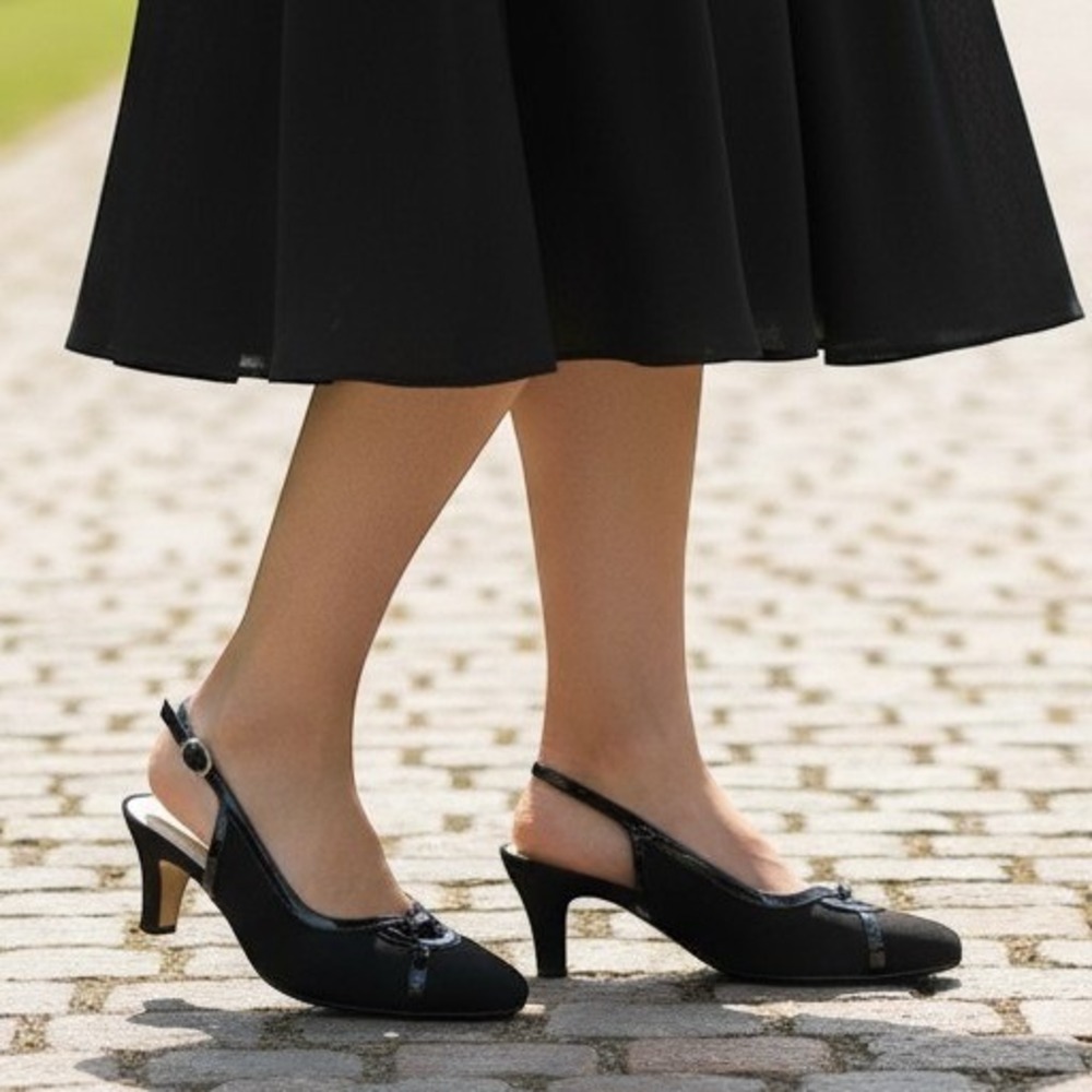 Ros Hommerson Java Womens Slingback Pump 7.5WW Dress Shoes Black Fabric Patent